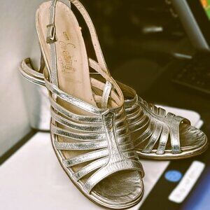 Vintage 1960s/70s Evening Silver Metallic Strappy Sandals Low Block Heel RARE